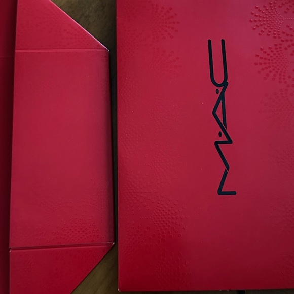 NWT MAC red gift box 6” x 9” - Picture 4 of 5